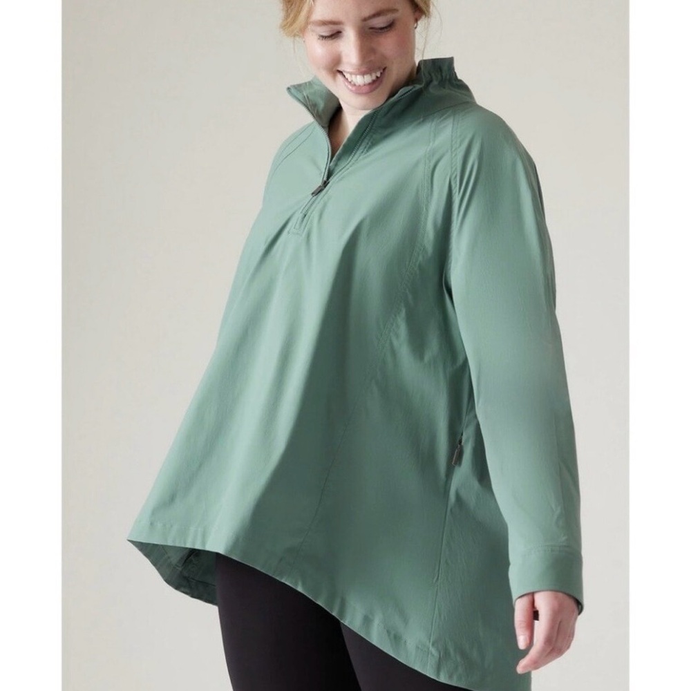 ATHLETA Advantage Poplin Top